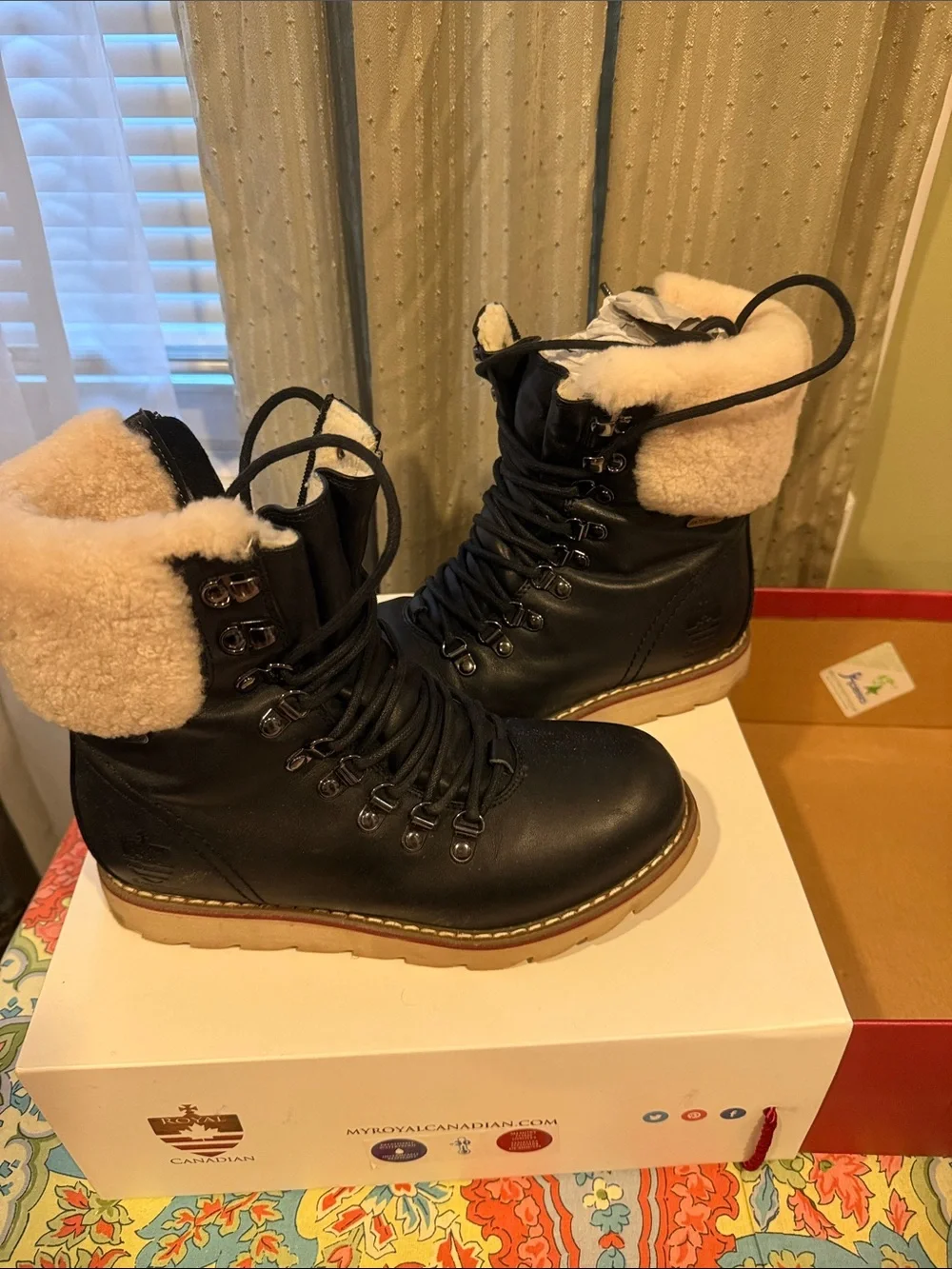 Royal Canadian Lethbridge Black Leather   Shearling Cuff Winter Boot Size 7
